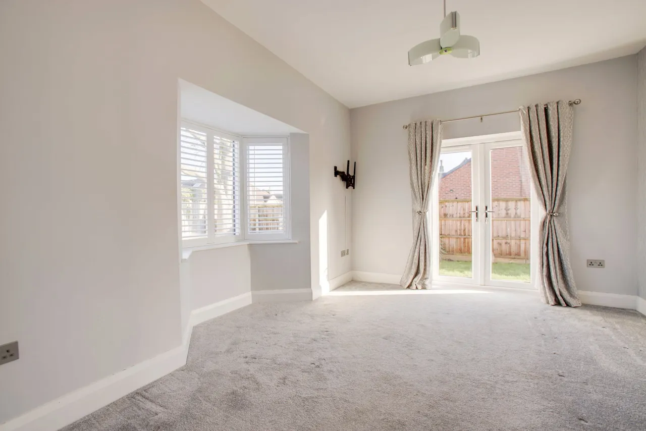 Cliff Drive, Radcliffe-on-Trent, NG12, photo 18
