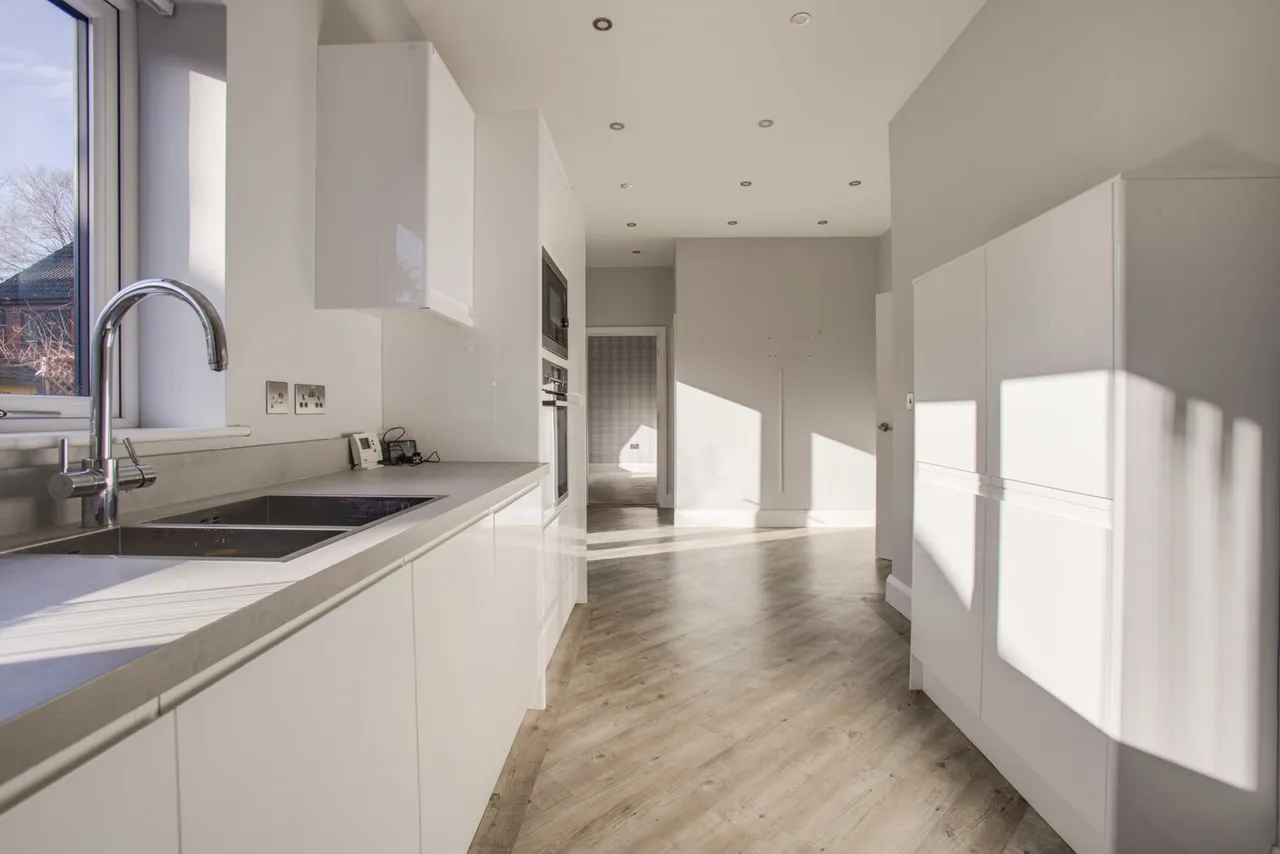 Cliff Drive, Radcliffe-on-Trent, NG12, photo 11