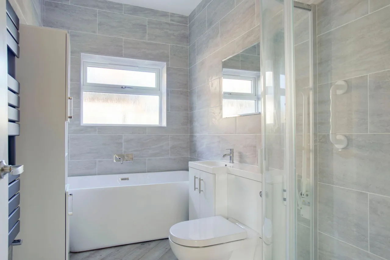 Cliff Drive, Radcliffe-on-Trent, NG12, photo 14