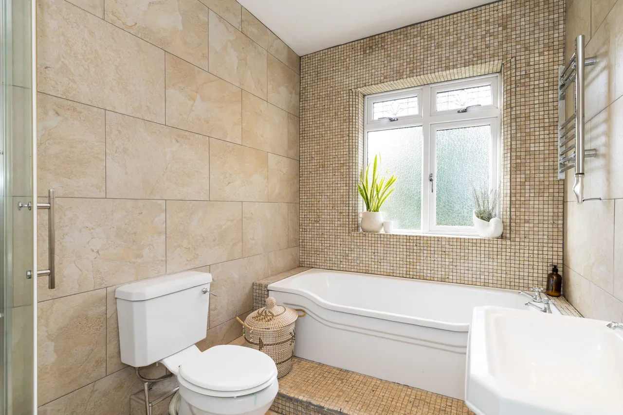 Broomhey Avenue, Whitley, WN1, photo 15