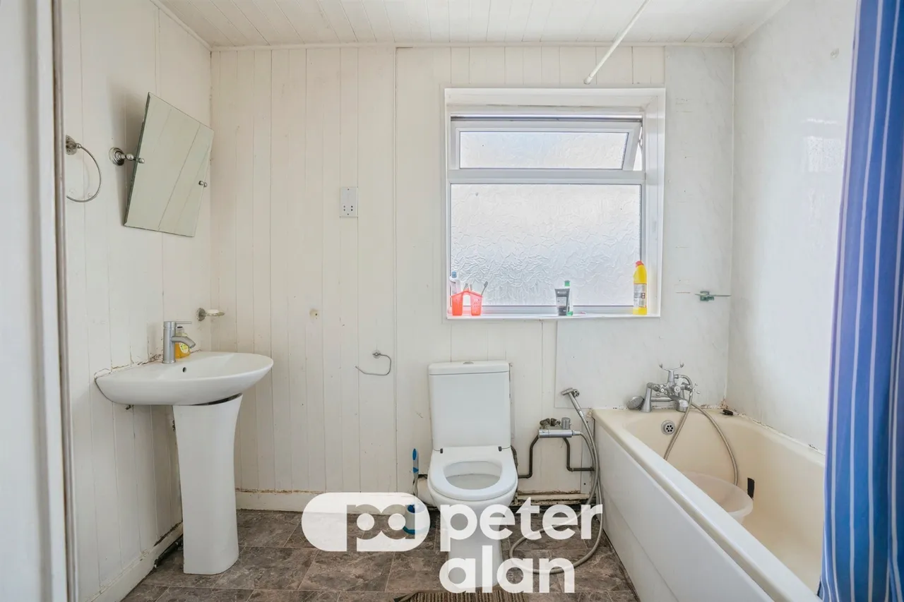 Greenmeadow Road, Newport, NP19, photo 15