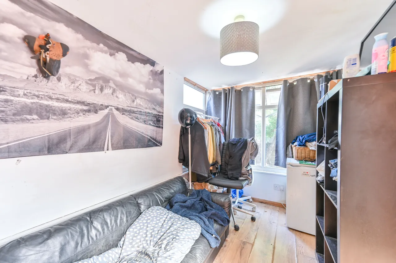 144 Ellesmere Road, London, photo 4