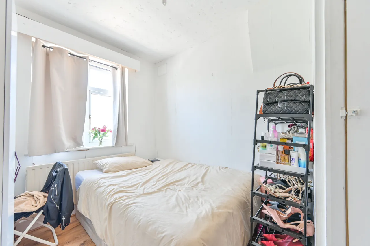 144 Ellesmere Road, London, photo 8