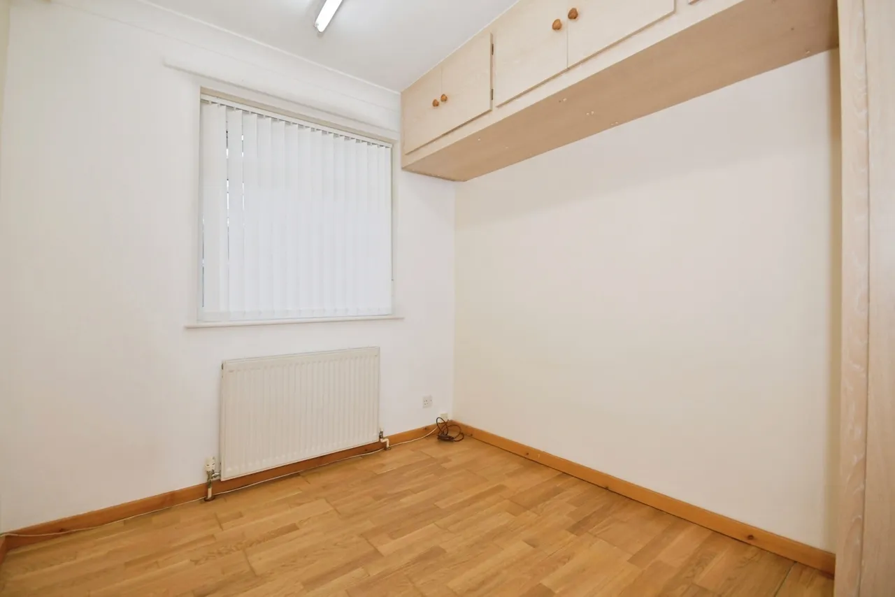 Hucklow Avenue, Inkersall, S43, photo 10