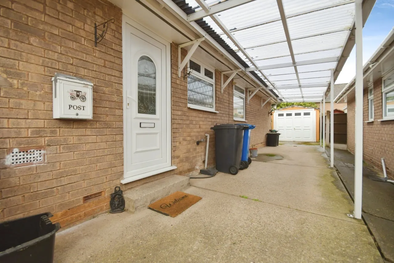 Hucklow Avenue, Inkersall, S43, photo 17