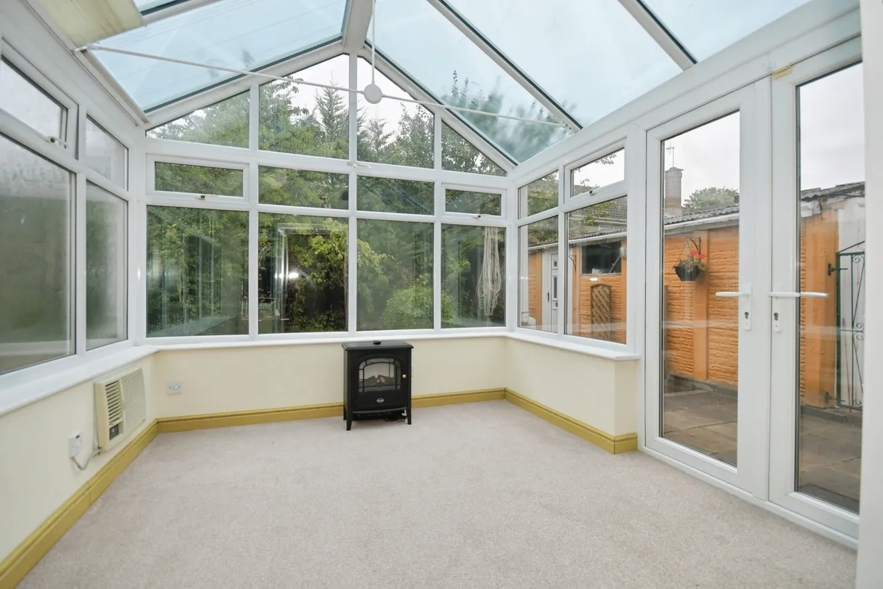 Hucklow Avenue, Inkersall, S43, photo 14