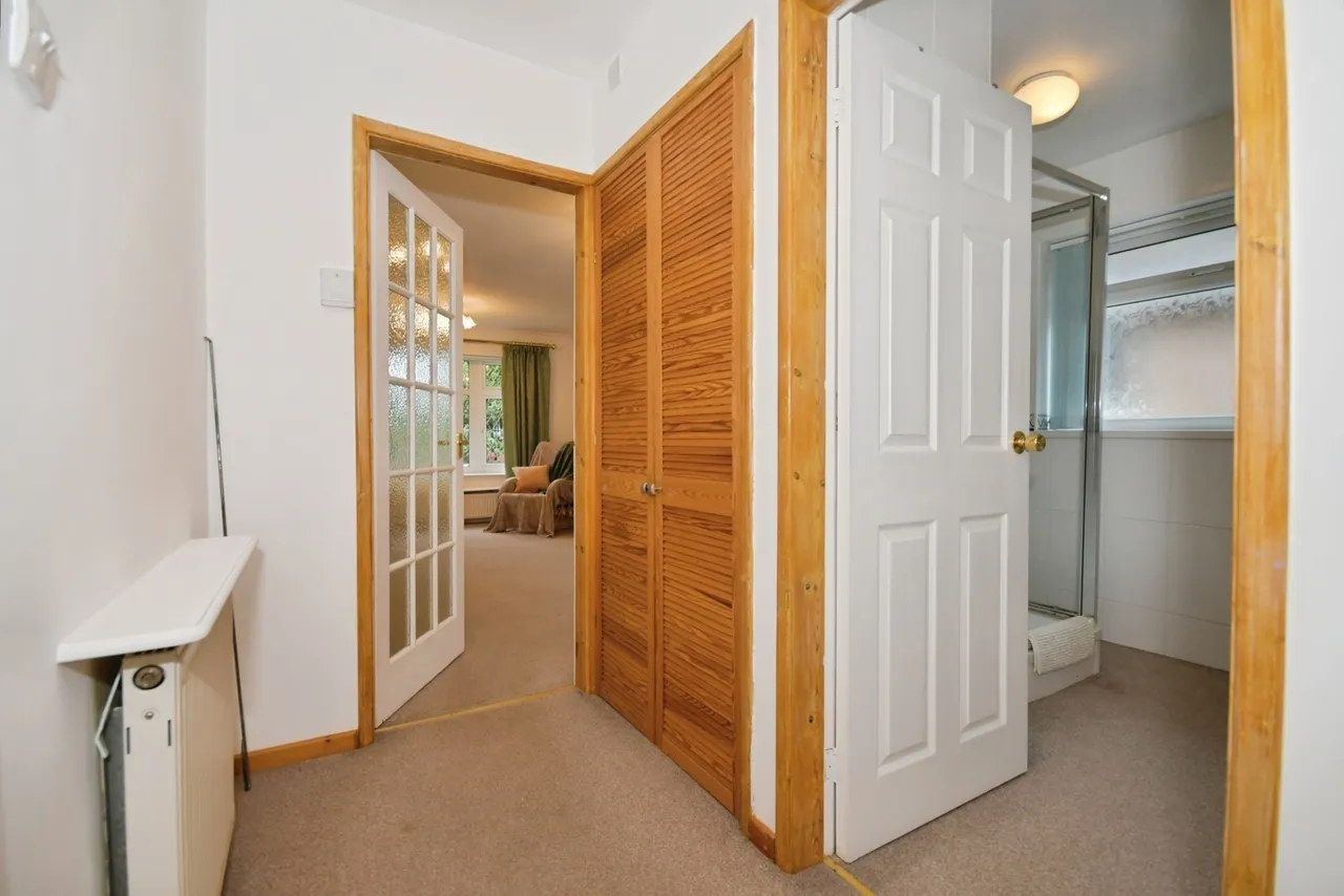 Hucklow Avenue, Inkersall, S43, photo 12