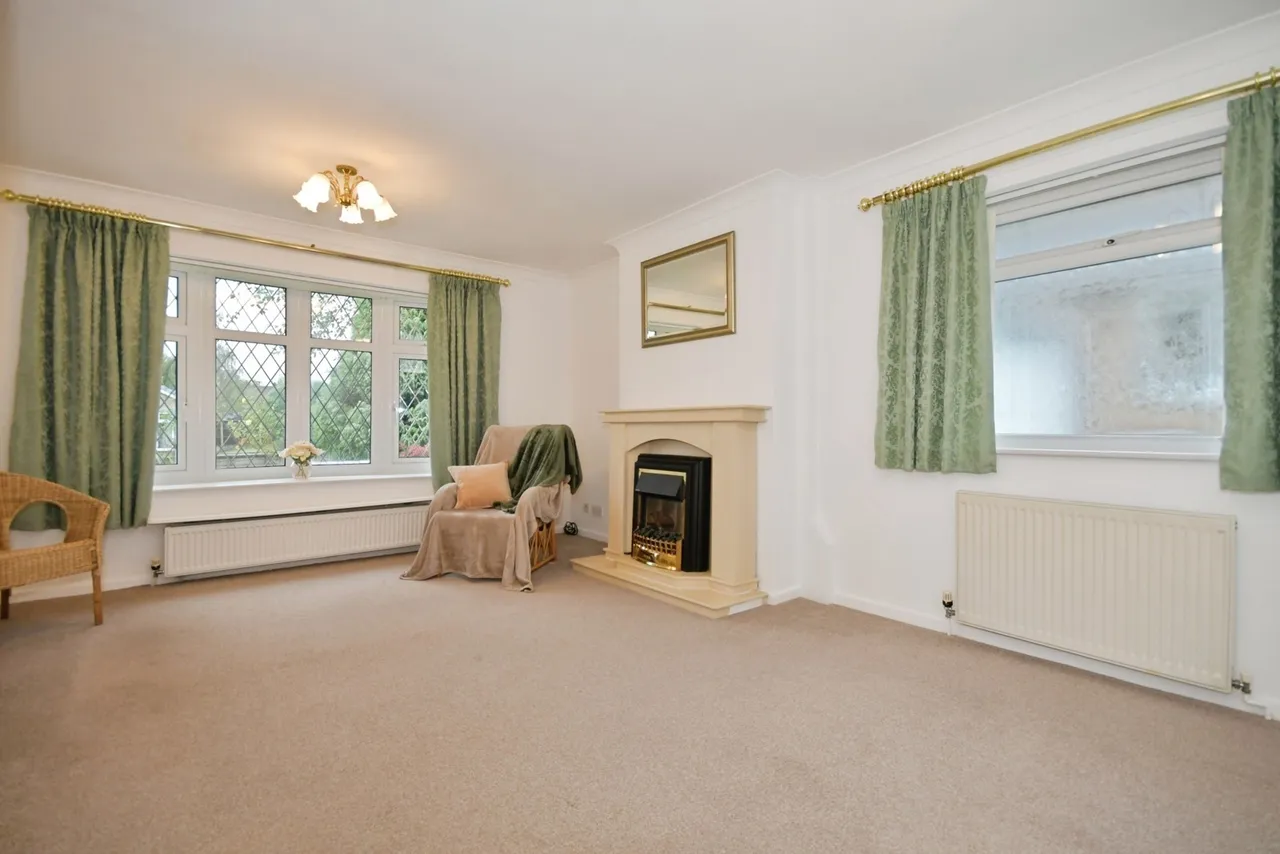 Hucklow Avenue, Inkersall, S43, photo 7