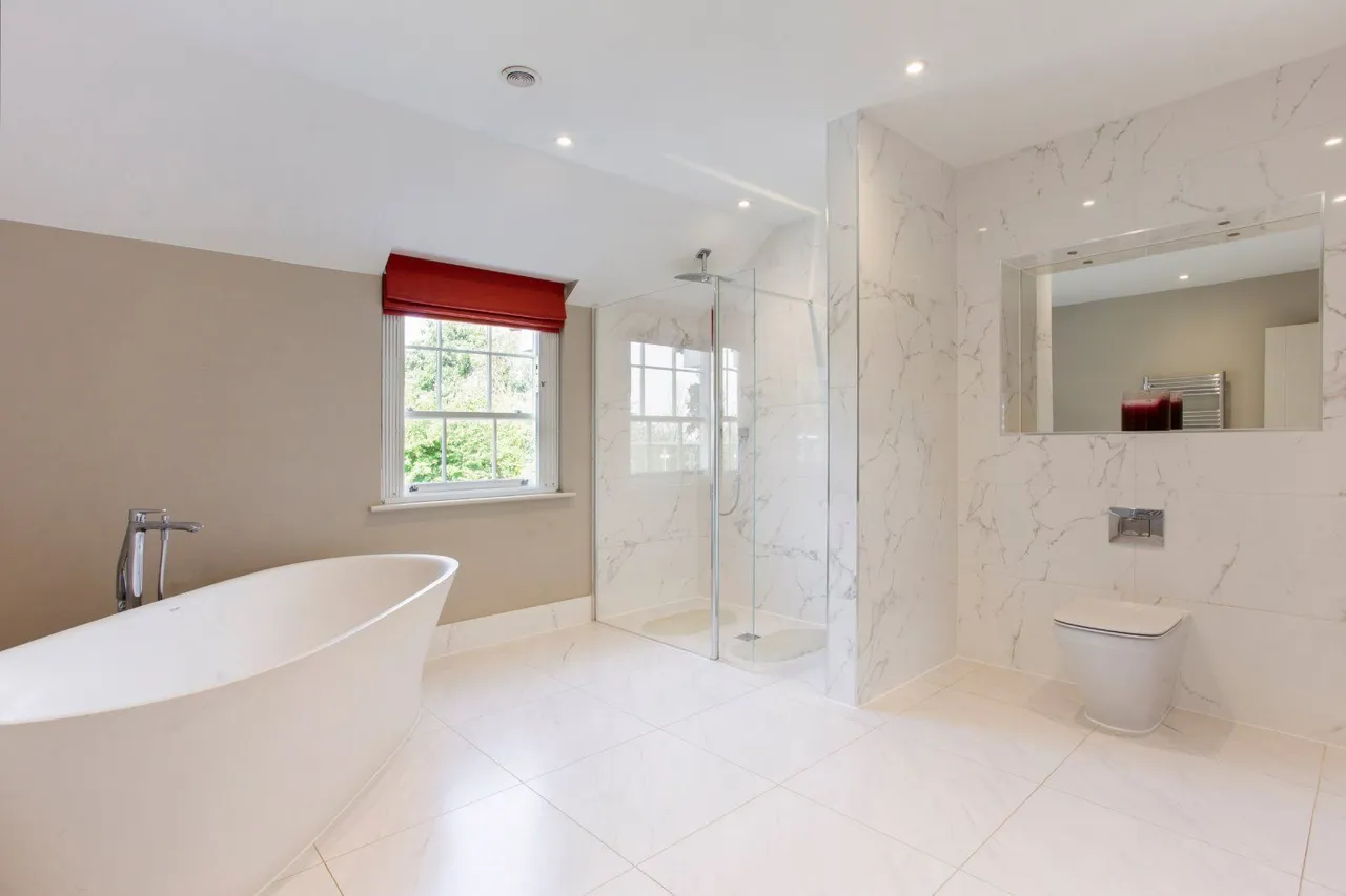 Hawthorn Hill, Warfield, RG42, photo 12