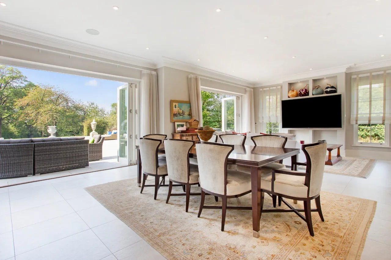 Hawthorn Hill, Warfield, RG42, photo 6
