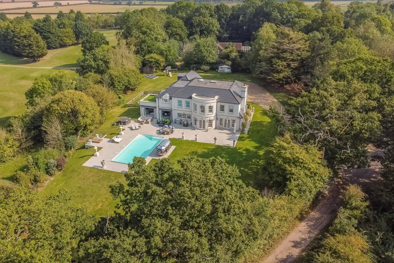 5 bed house for sale, Hawthorn Hill, Warfield, RG42
