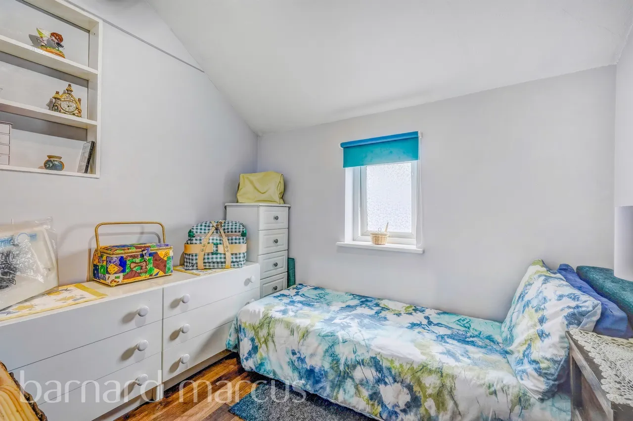 Ifold Road, Redhill, RH1, photo 9