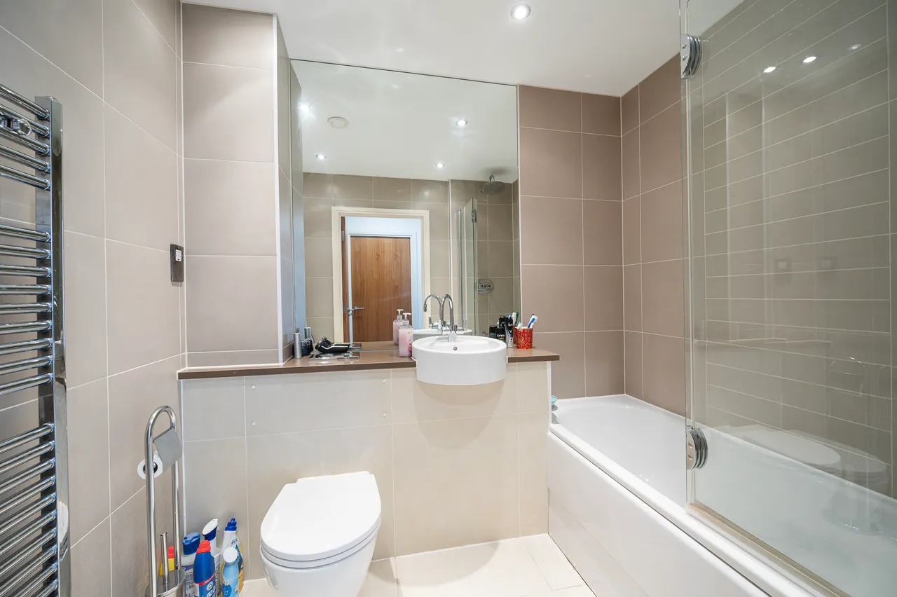 26 Jacobs Court, 19 Plumbers Row, London, photo 5