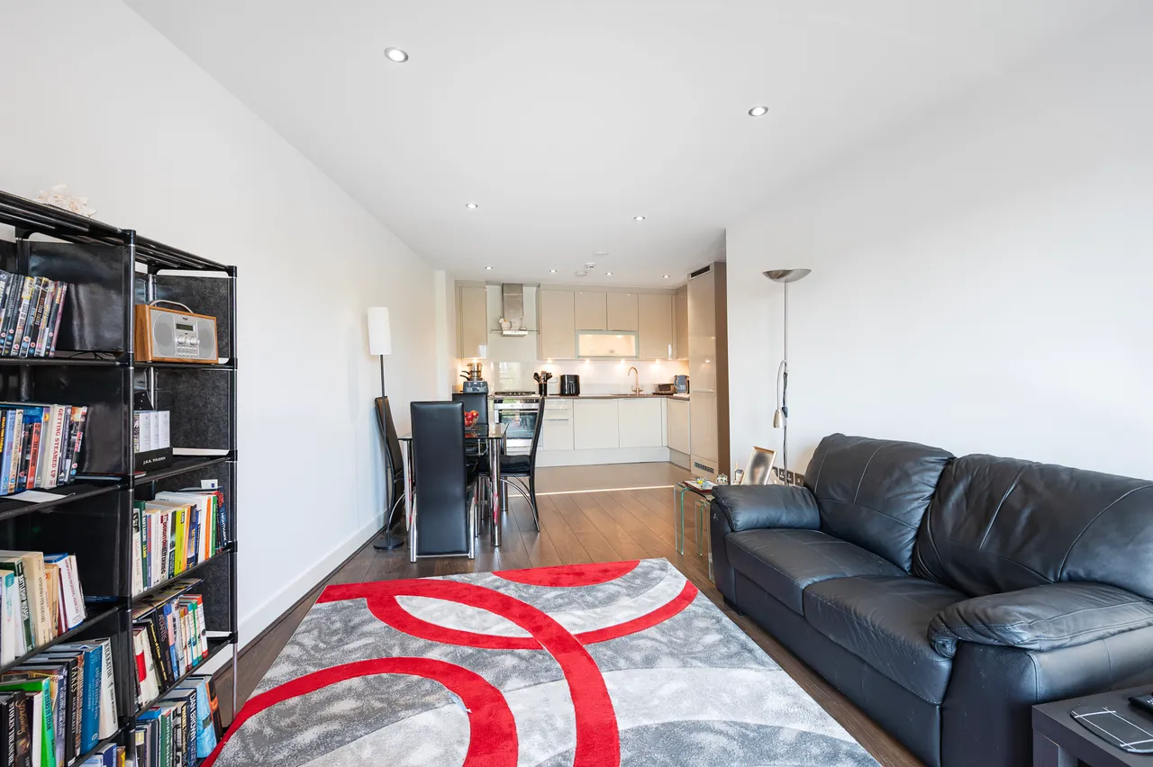 26 Jacobs Court, 19 Plumbers Row, London, photo 6