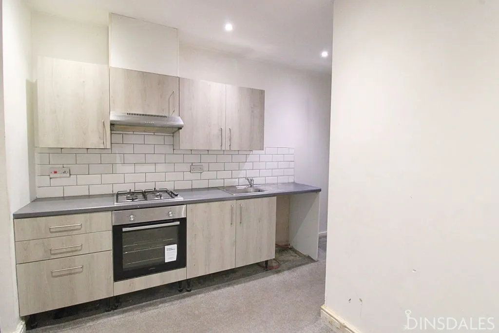 Southfield Lane, Bradford BD5 9HQ, photo 2
