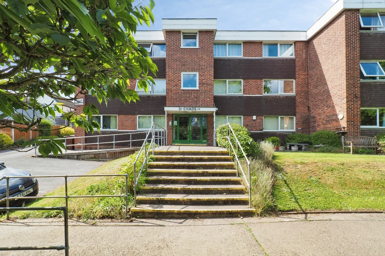 2 bed flat for sale, Conway Road, Carlton, NG4