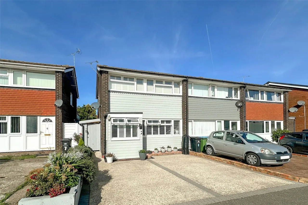 2 bed property for sale, Rustington, Littlehampton, BN16