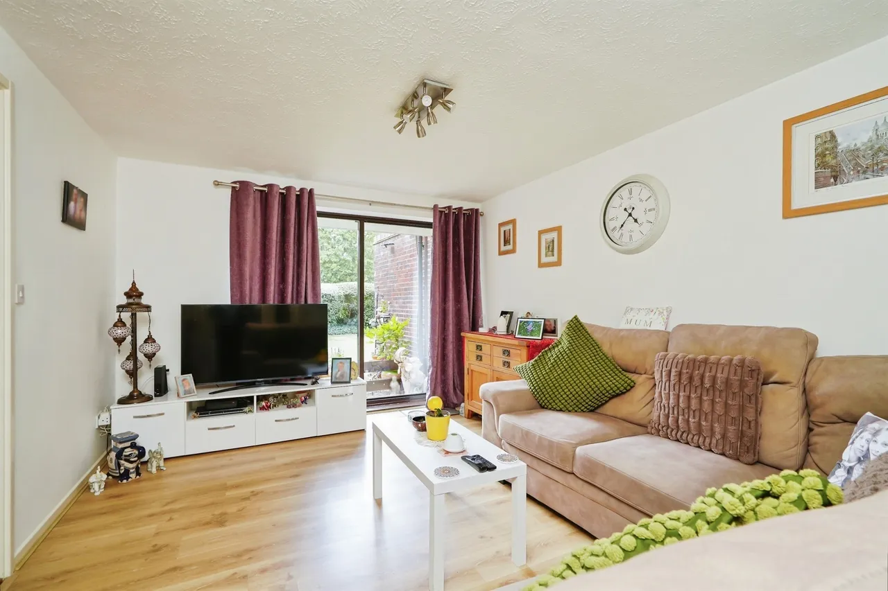 Linacre Close, Didcot, photo 2
