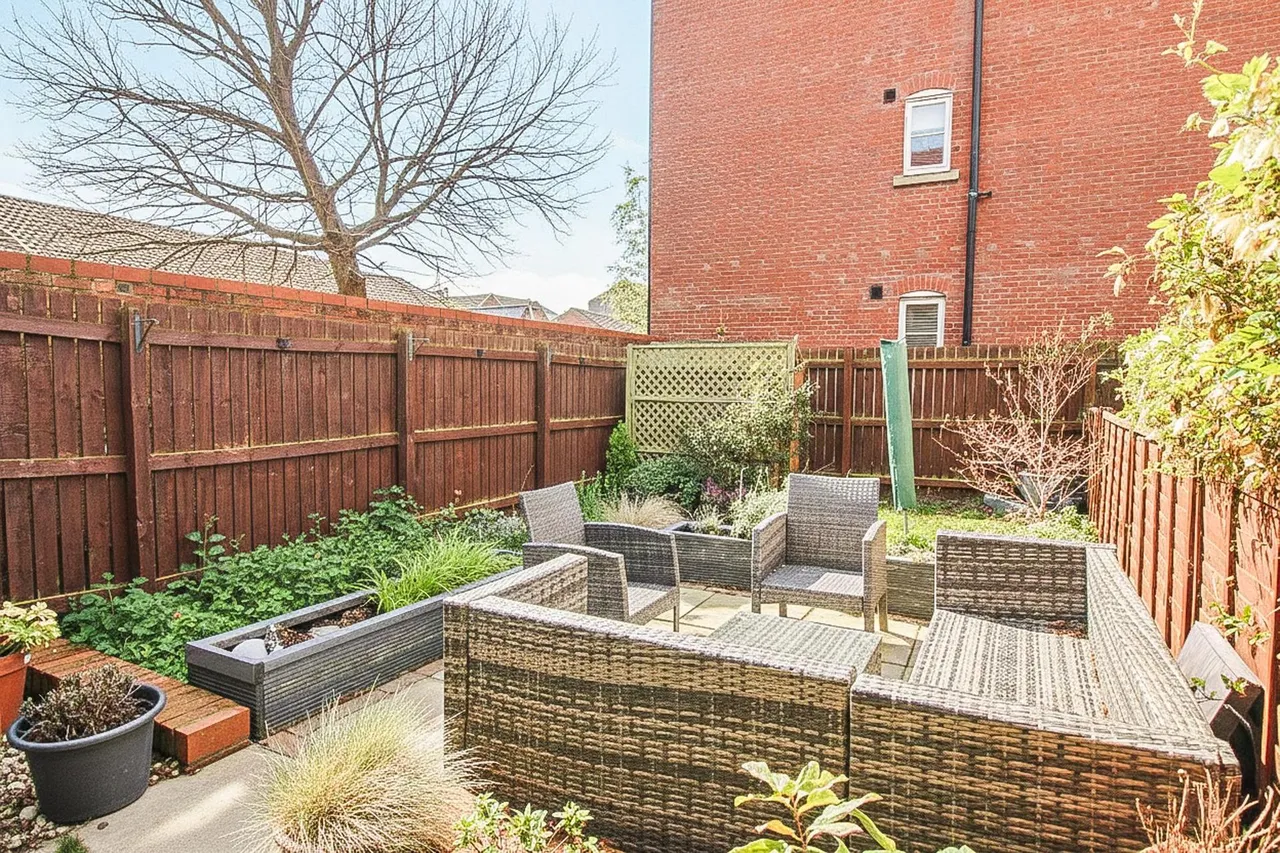 Canal Close, Louth, LN11, photo 17