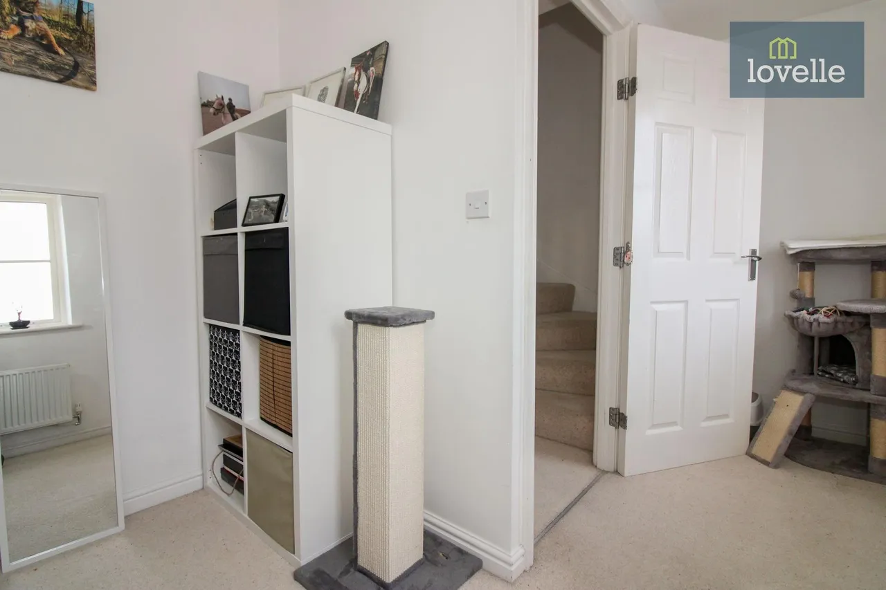 Canal Close, Louth, LN11, photo 14