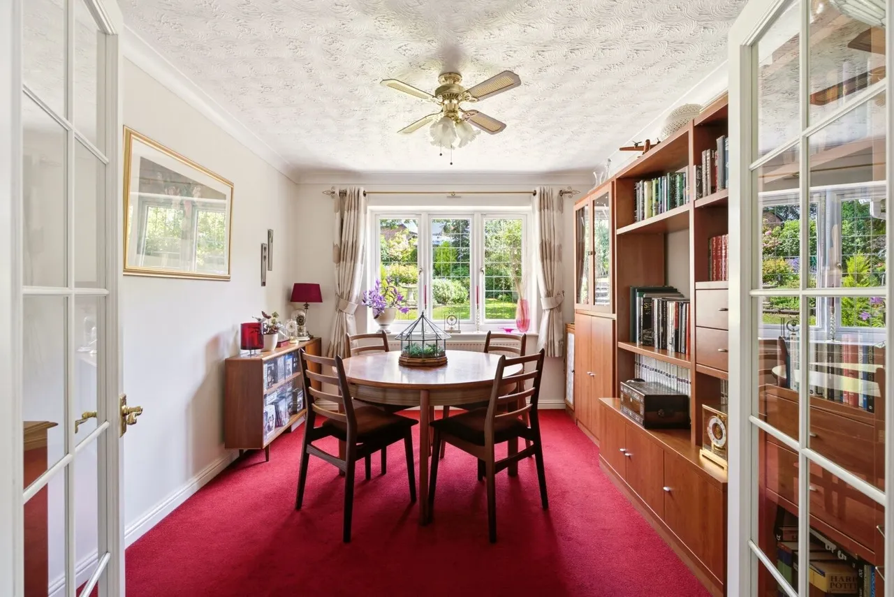 Mardle Close, Caddington, LU1, photo 7
