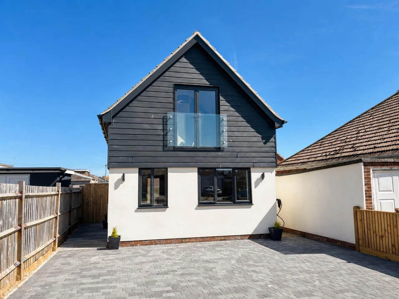 Slindon Avenue, Peacehaven, photo 9