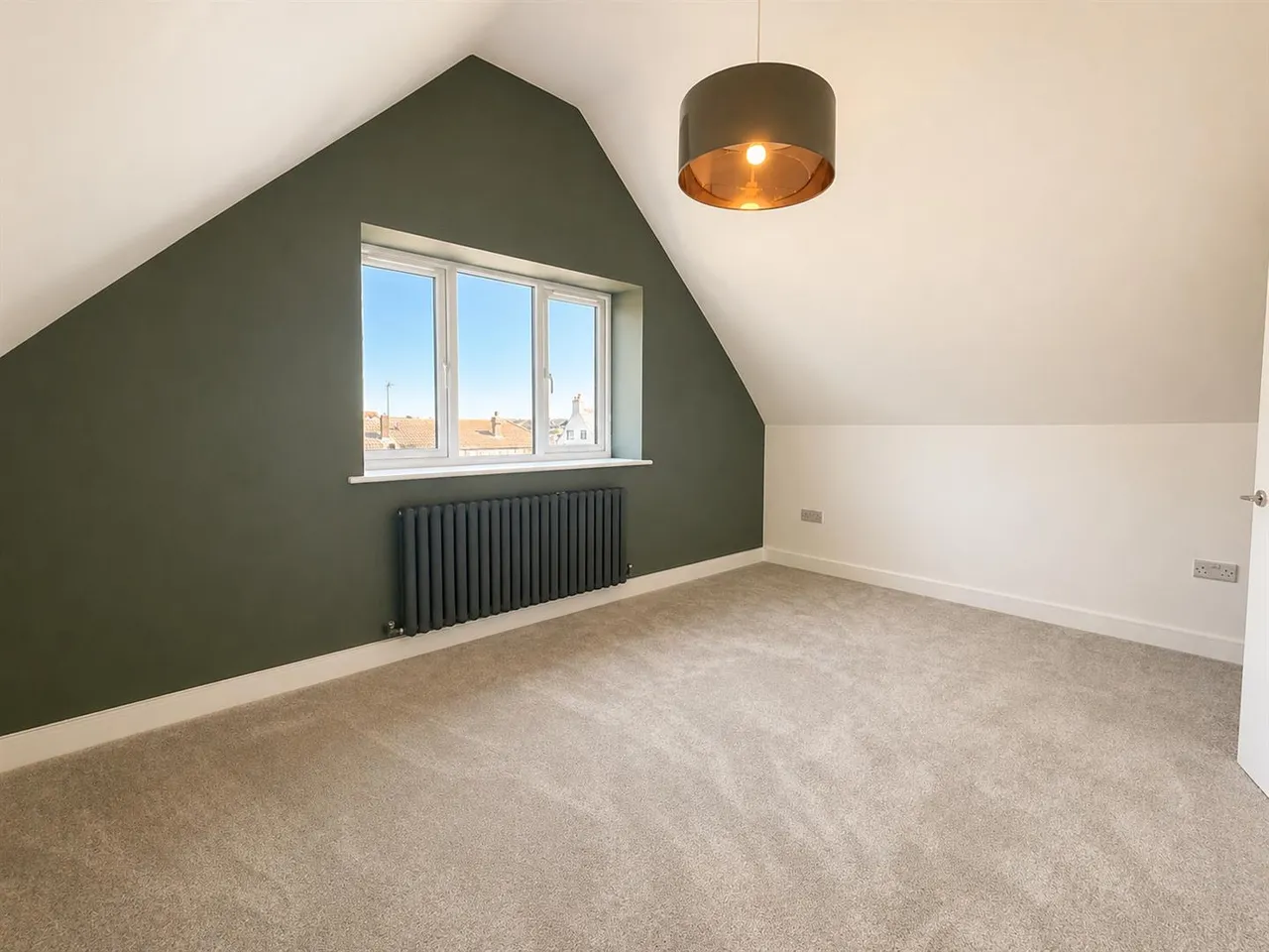 Slindon Avenue, Peacehaven, photo 18