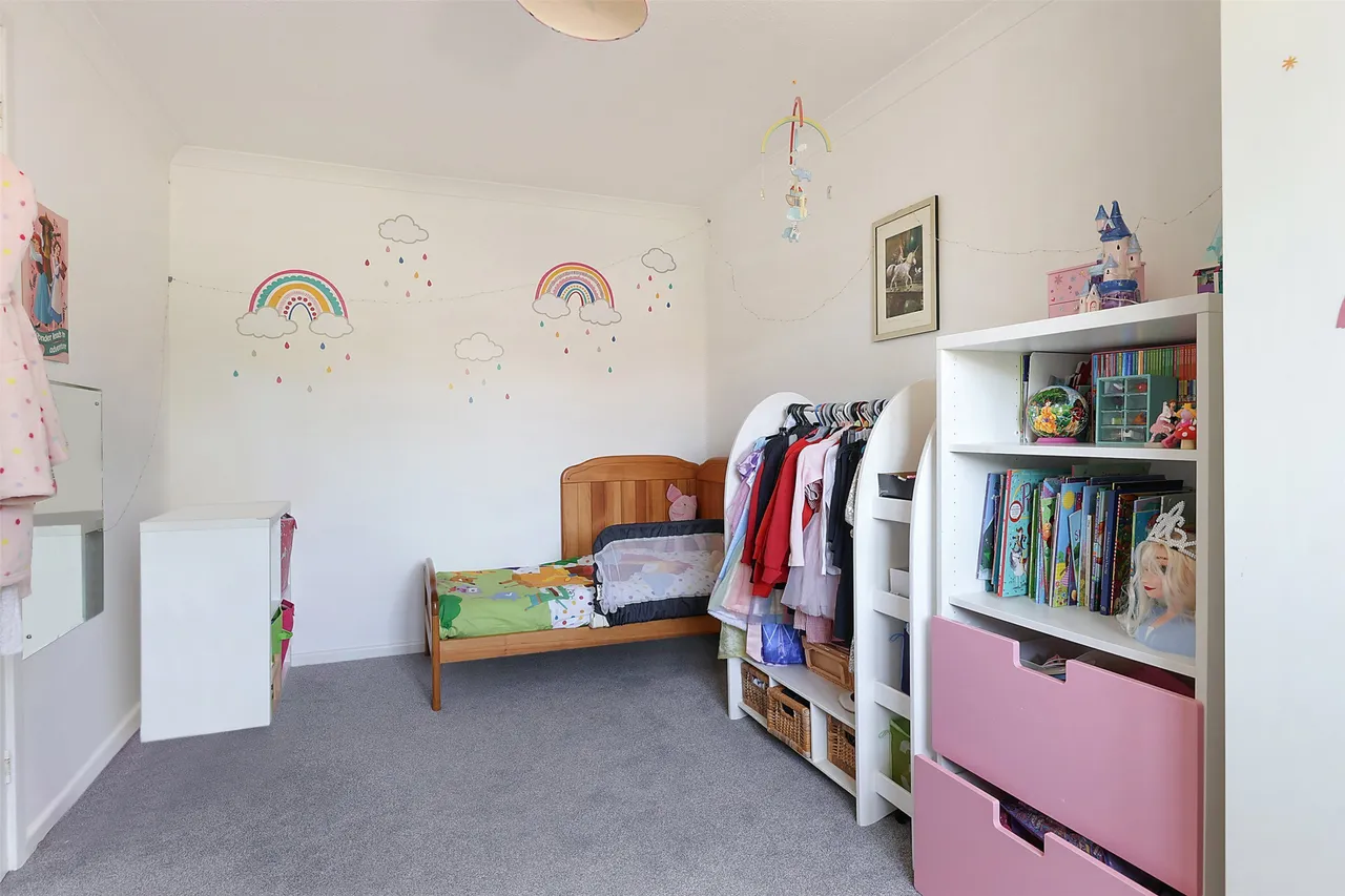 Collingwood Close, Horley, RH6, photo 12