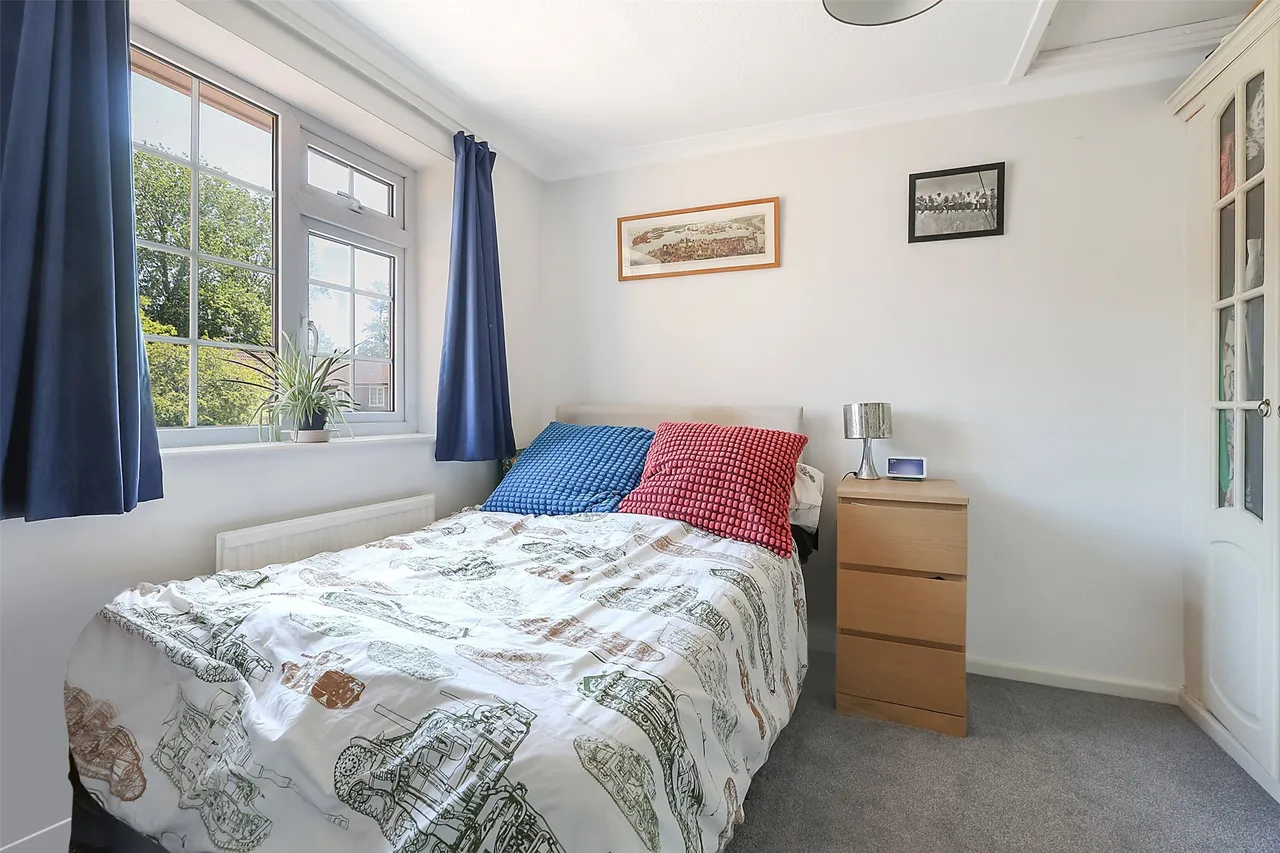 Collingwood Close, Horley, RH6, photo 10