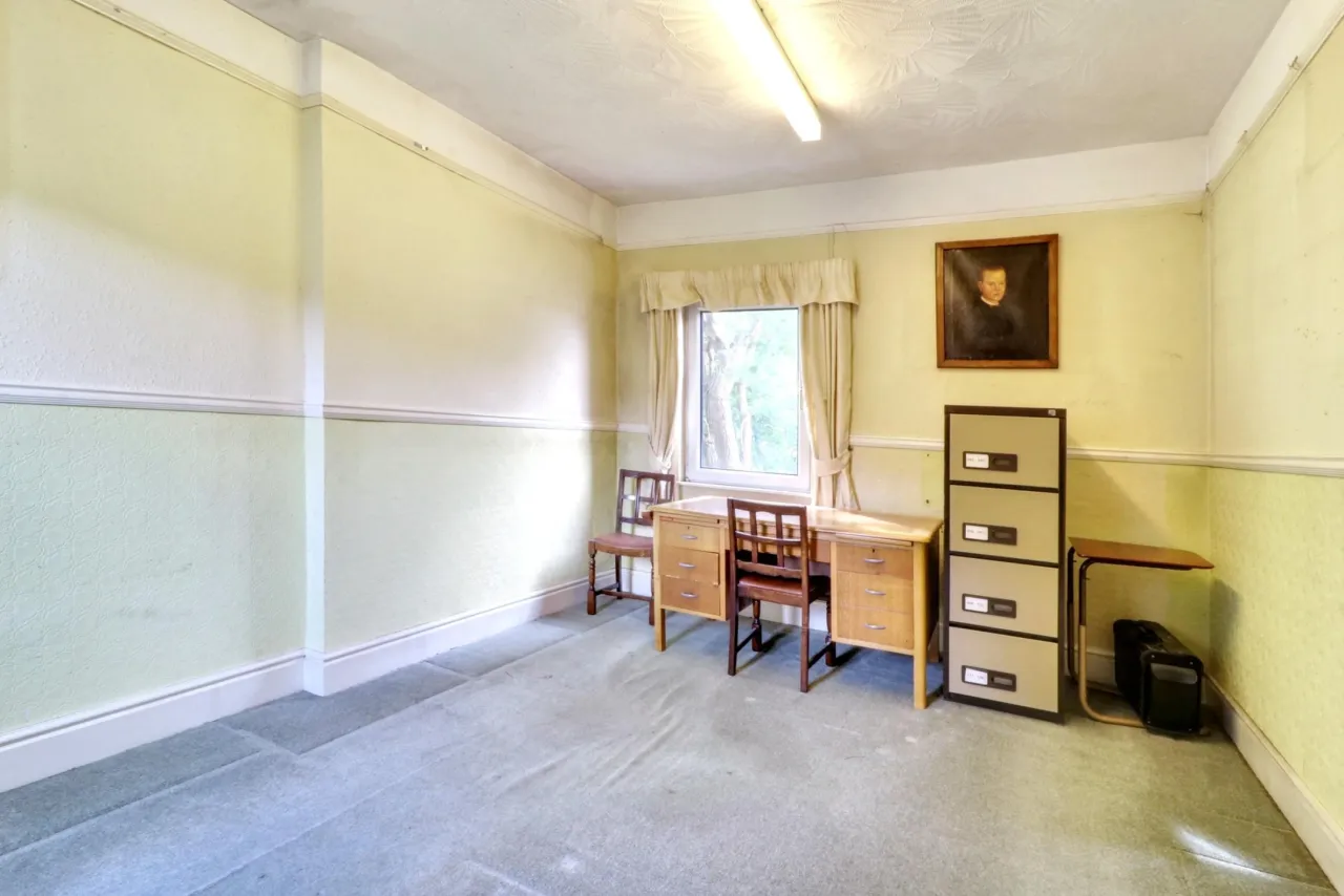 Bagnall Road, Stoke on Trent, photo 23