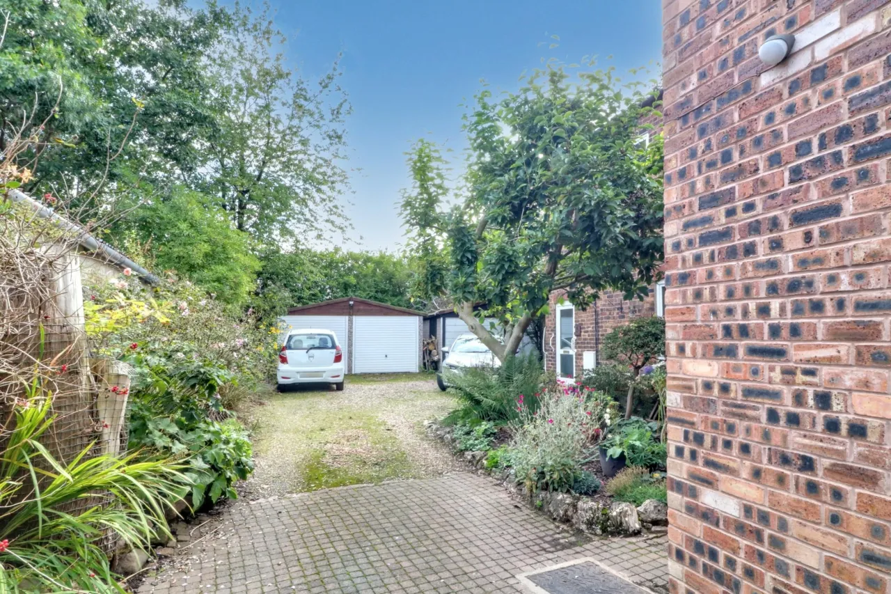 Bagnall Road, Stoke on Trent, photo 27