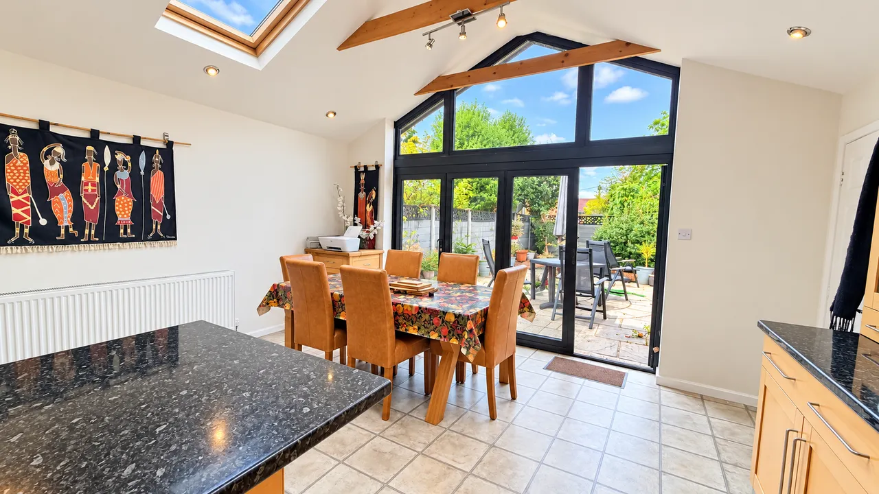Orchard Vale, Edgeley, SK3, photo 13