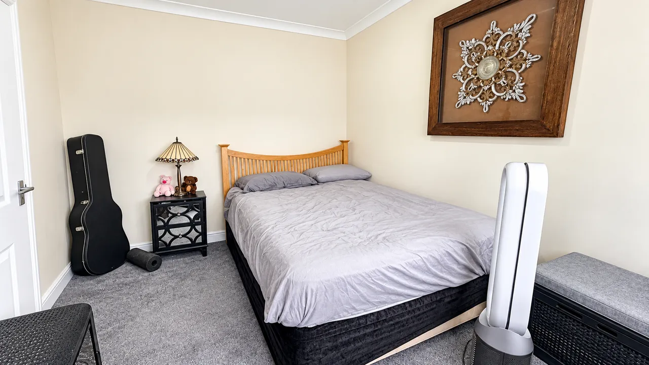 Orchard Vale, Edgeley, SK3, photo 10