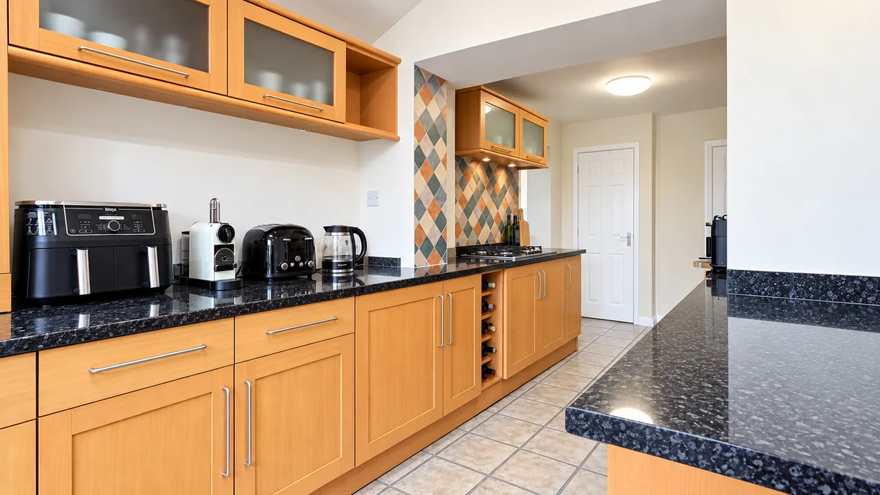 Orchard Vale, Edgeley, SK3, photo 22