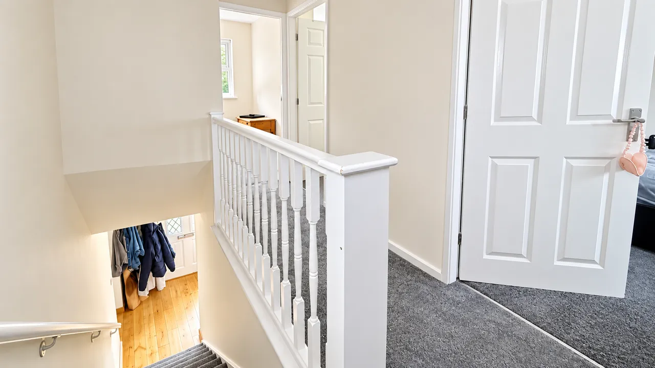 Orchard Vale, Edgeley, SK3, photo 24
