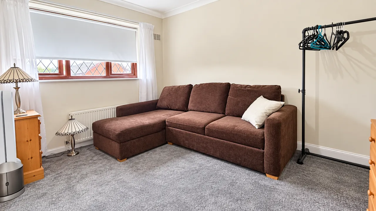 Orchard Vale, Edgeley, SK3, photo 7