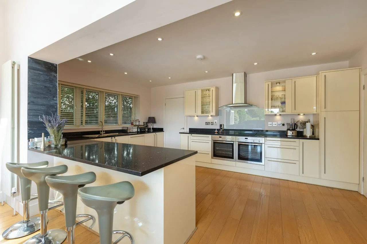 Burywick, Harpenden, Hertfordshire, AL5 2AD, photo 6