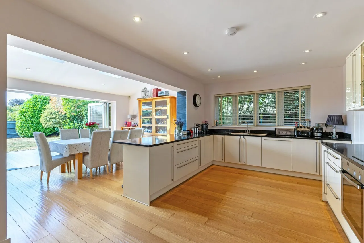 Burywick, Harpenden, Hertfordshire, AL5 2AD, photo 2