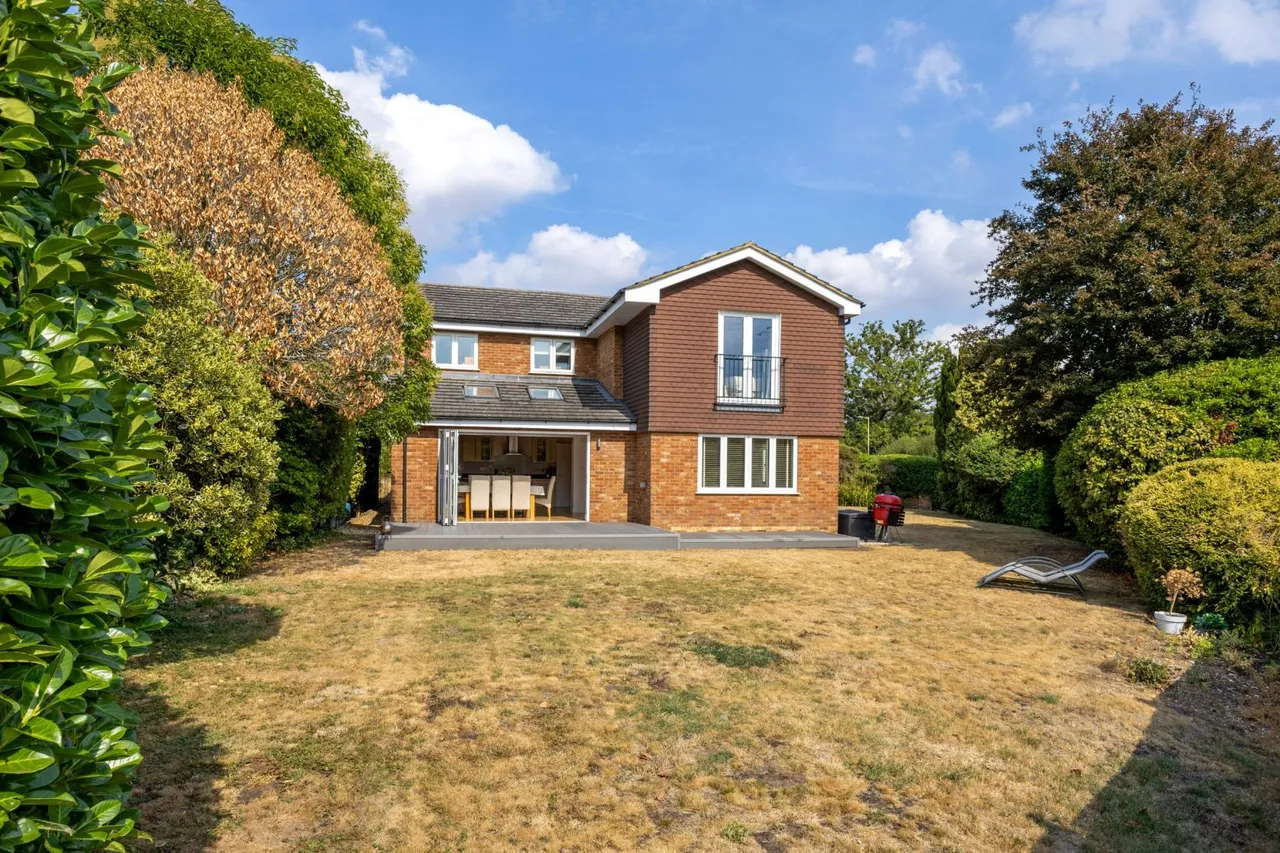 Burywick, Harpenden, Hertfordshire, AL5 2AD, photo 9