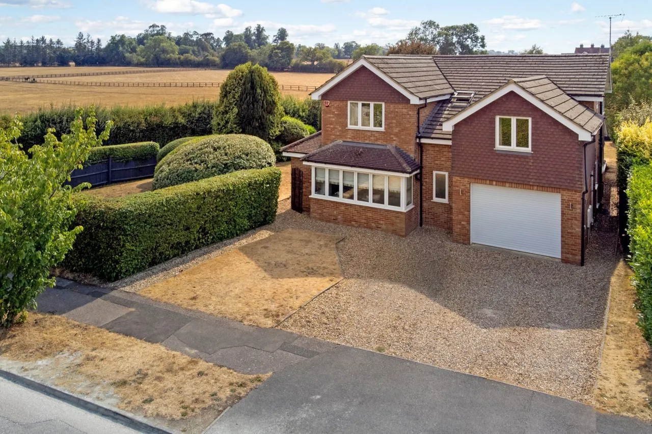 5 bed house for sale — Burywick, Harpenden, Hertfordshire, AL5 2AD