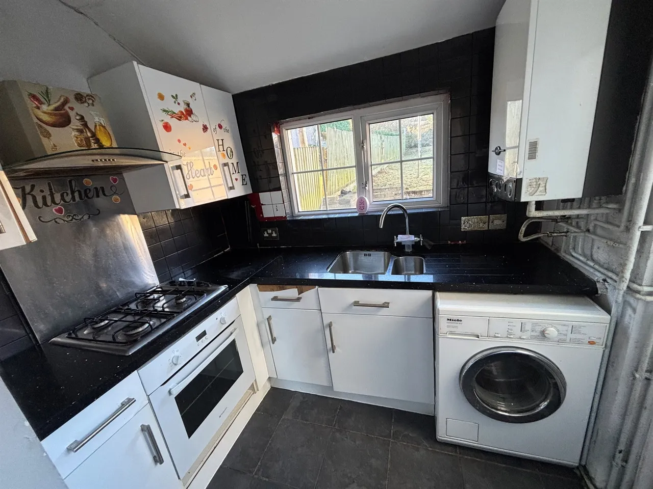 Vicarage Road, Swansea, SA6, photo 4