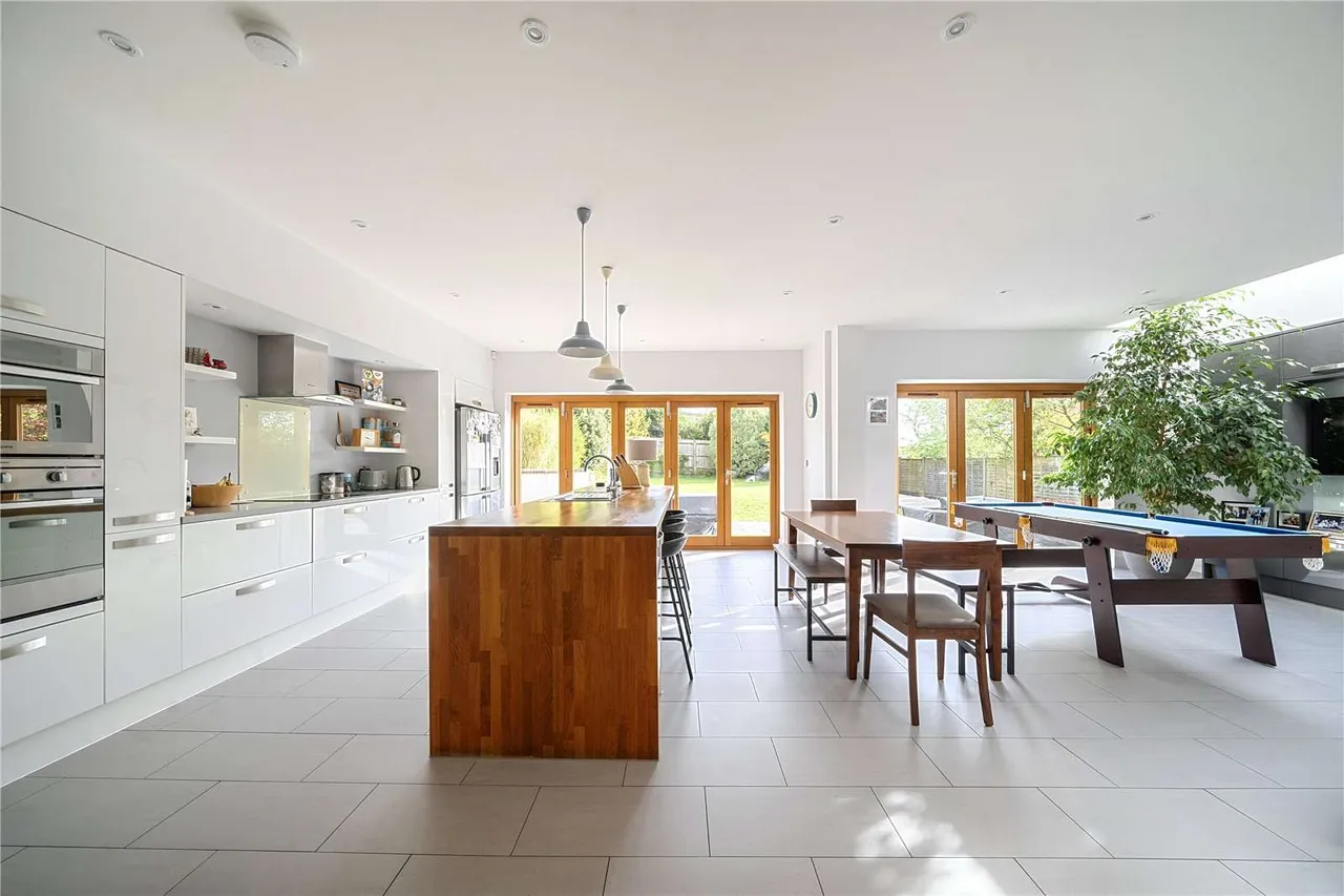 Cheriton Road, Winchester, SO22, photo 2