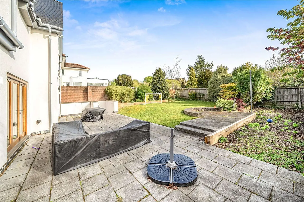 Cheriton Road, Winchester, SO22, photo 13
