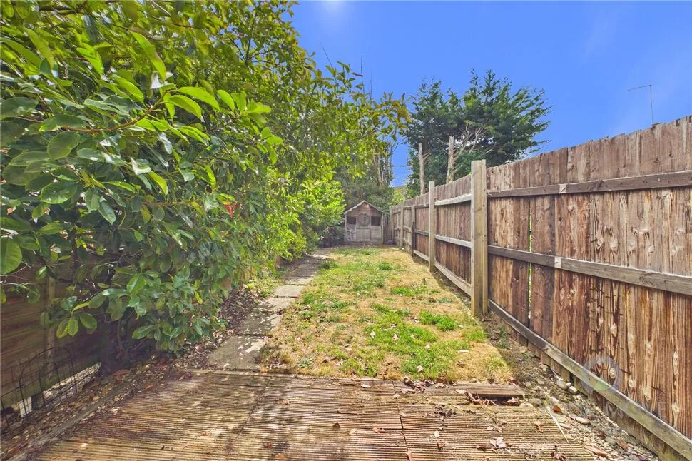 Touraine Close, Duston, NN5, photo 13