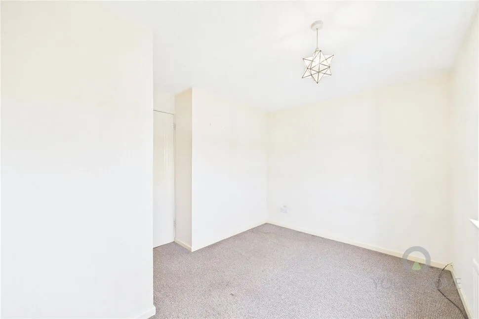 Touraine Close, Duston, NN5, photo 11