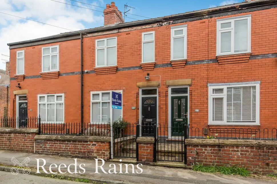 3 bed house for sale, Peter Street, Macclesfield, SK11