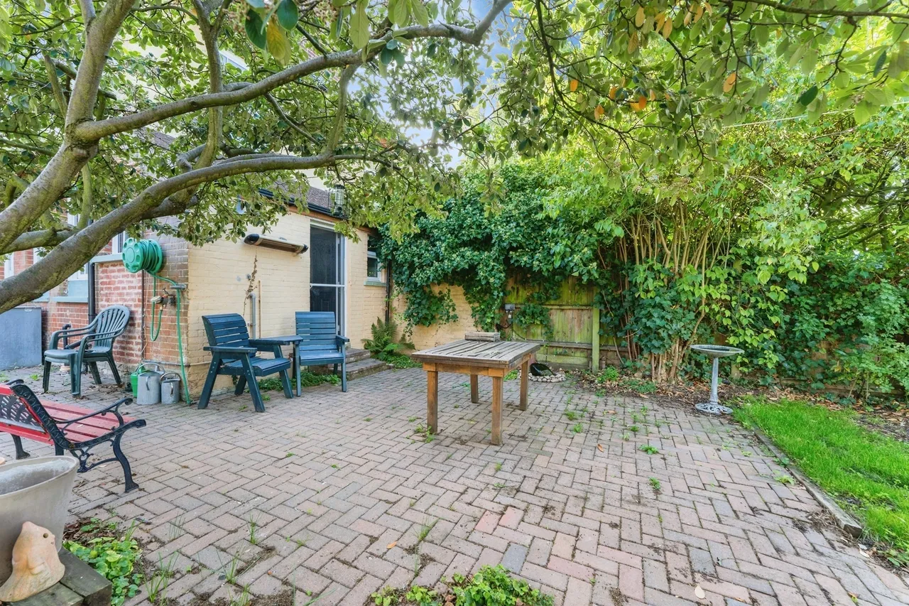 The Causeway, March, PE15, photo 25