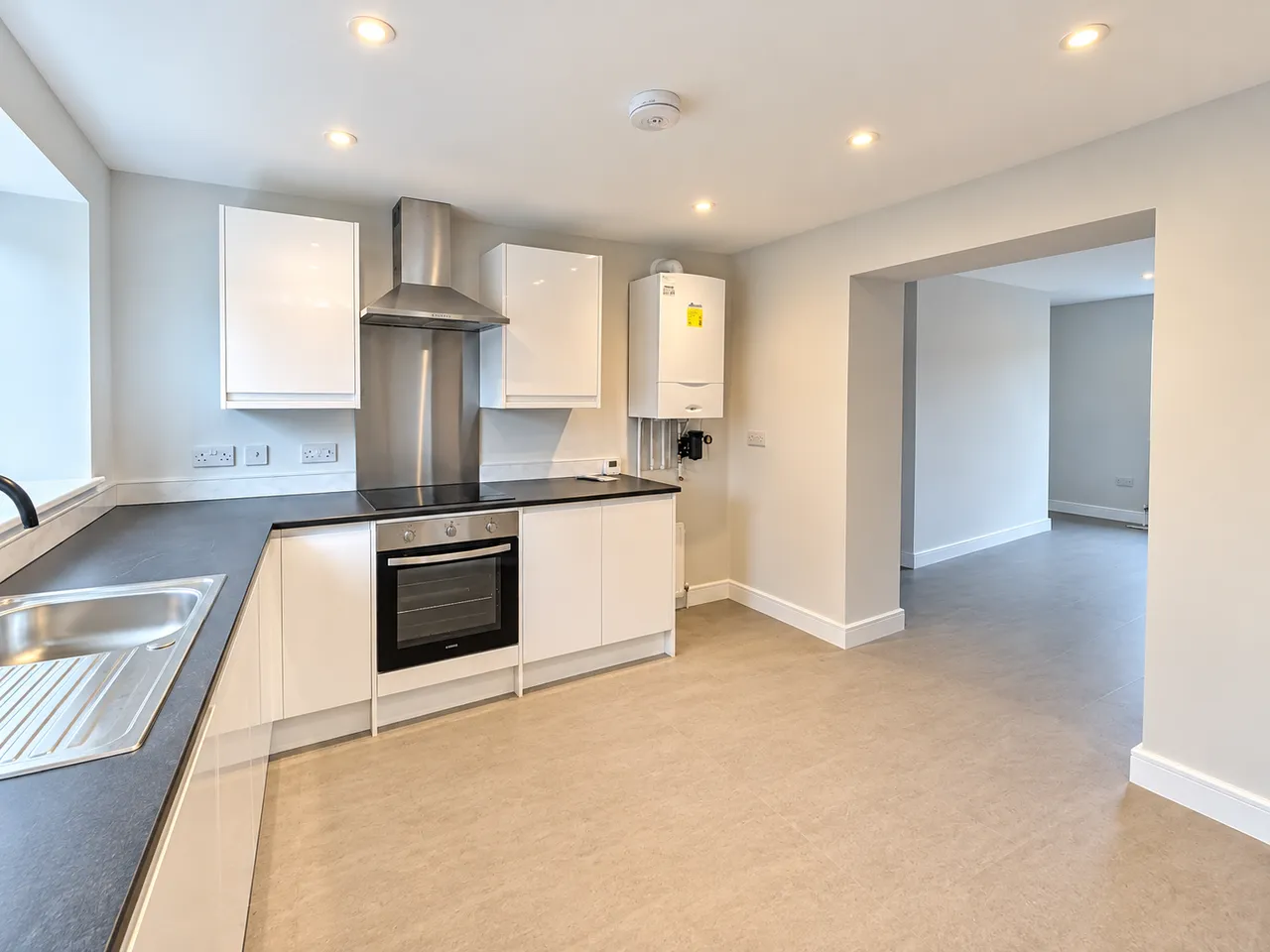 Wonastow Road, NP25, photo 3