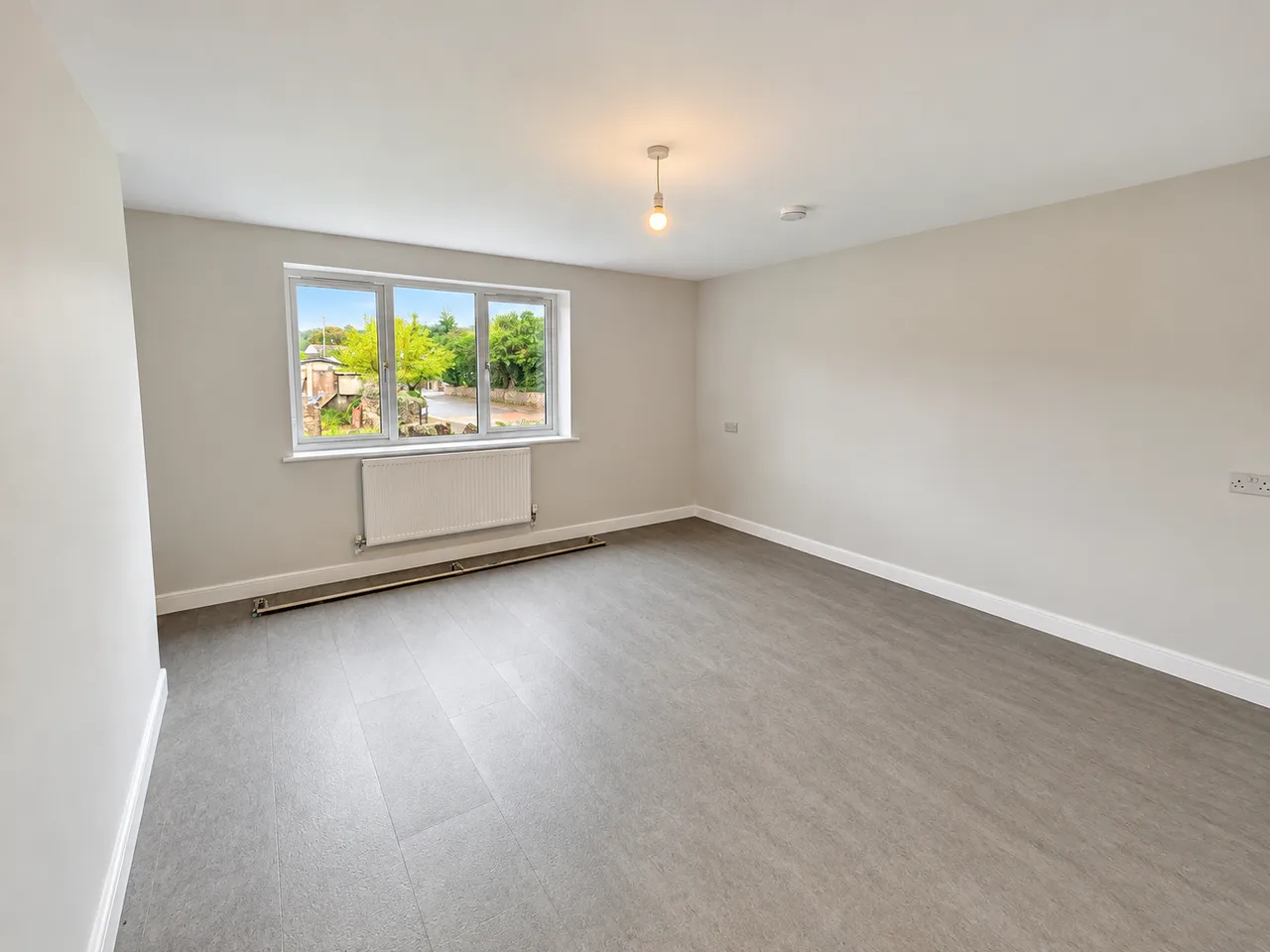 Wonastow Road, NP25, photo 4