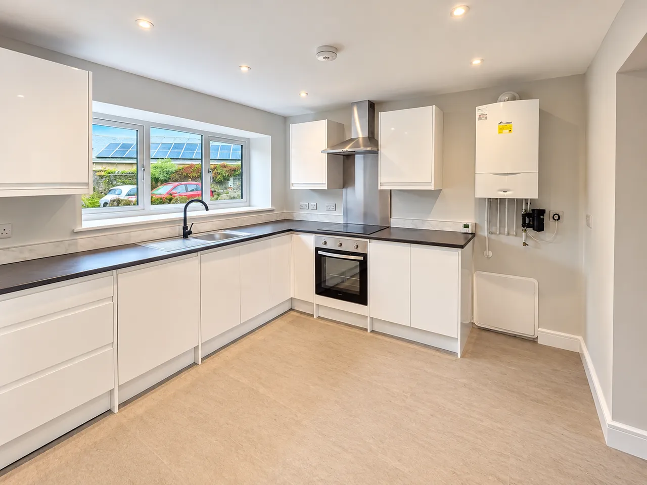 Wonastow Road, NP25, photo 2